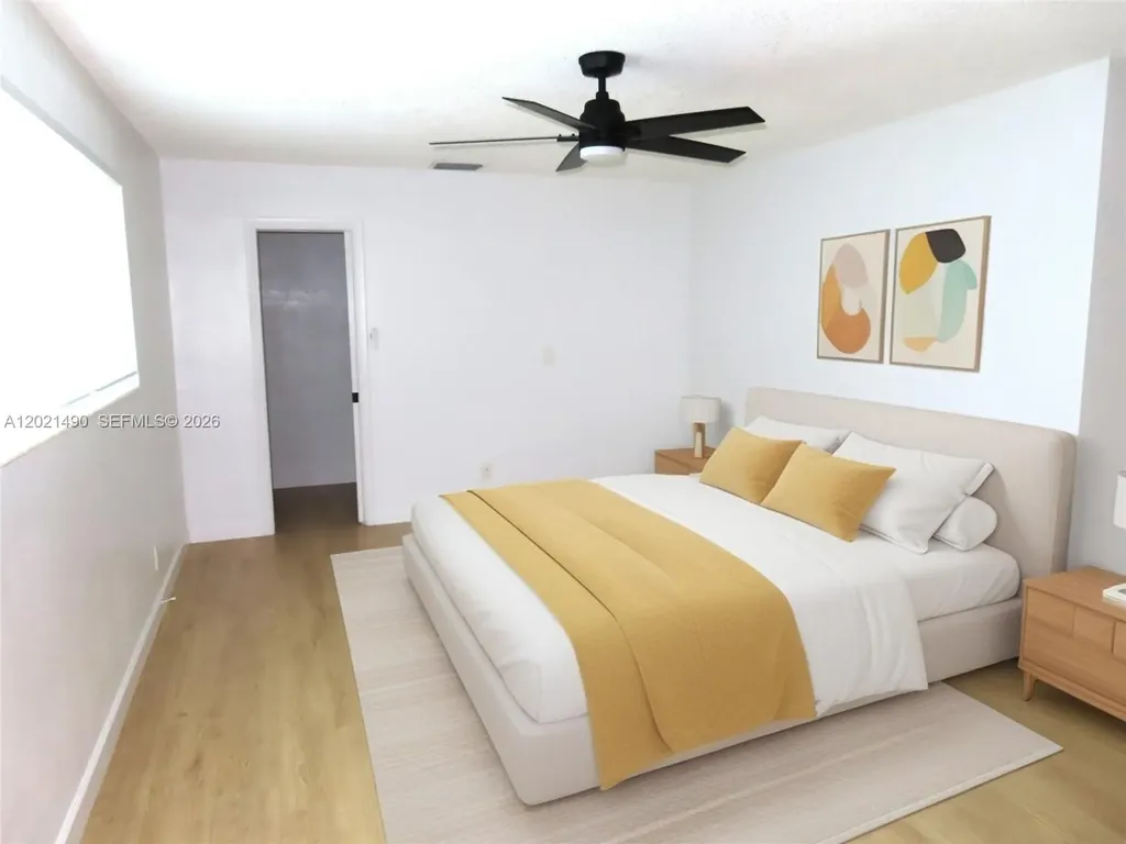 4233 Washington Street Hollywood FL 33021
