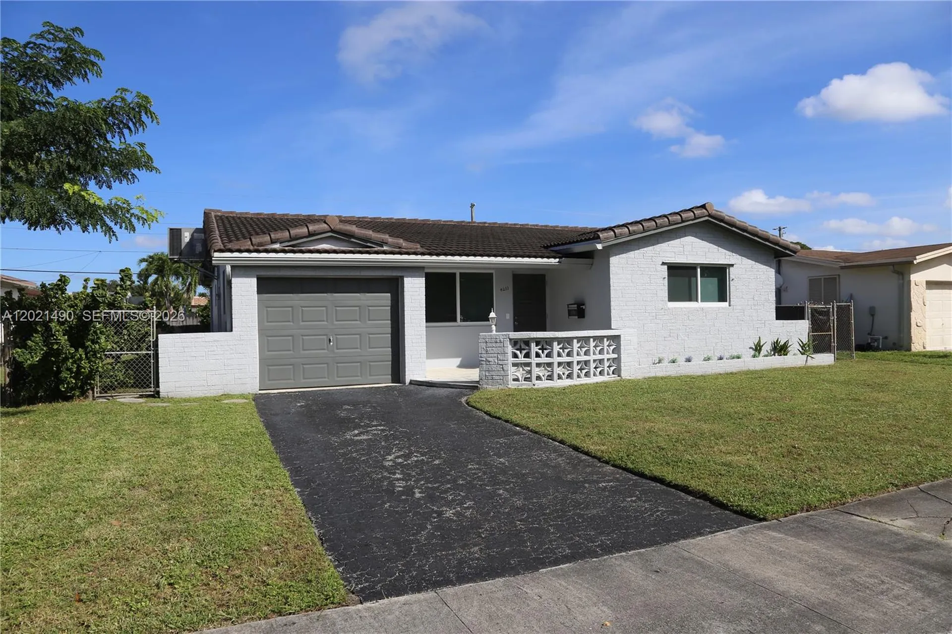4233 Washington Street Hollywood FL 33021