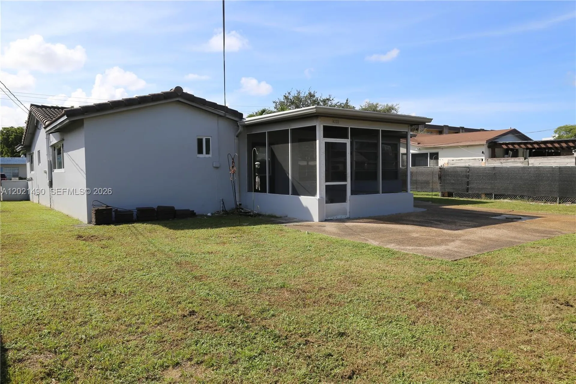 4233 Washington Street Hollywood FL 33021