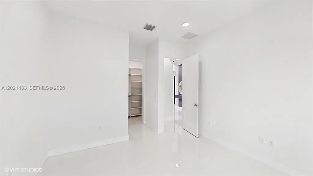 8350 Royal County Down Road Boca Raton FL 33434