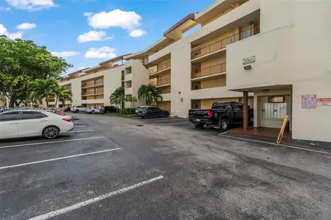 8860 Fontainebleau Boulevard Miami FL 33172