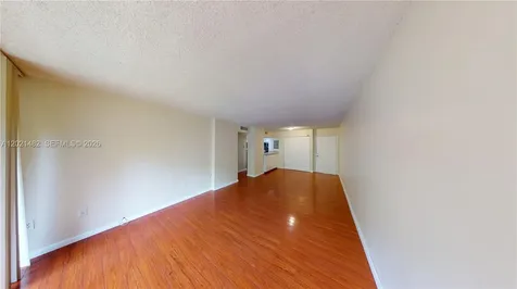 8860 Fontainebleau Boulevard Miami FL 33172