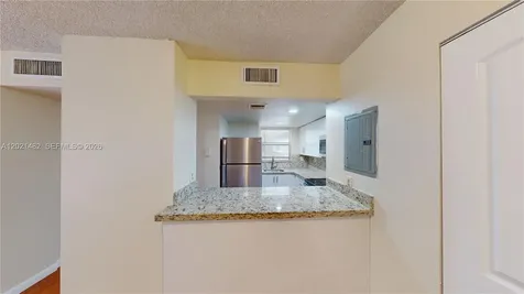 8860 Fontainebleau Boulevard Miami FL 33172