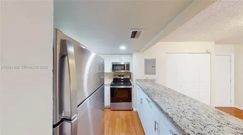 8860 Fontainebleau Boulevard Miami FL 33172