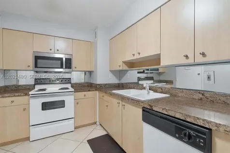 9195 Collins Avenue Surfside FL 33154