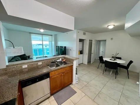 1723 SW 2nd Avenue Miami FL 33129