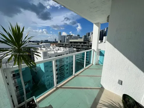 1723 SW 2nd Avenue Miami FL 33129