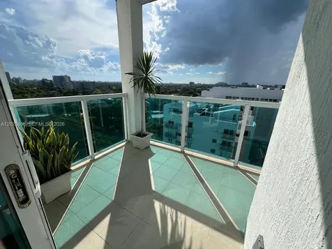 1723 SW 2nd Avenue Miami FL 33129