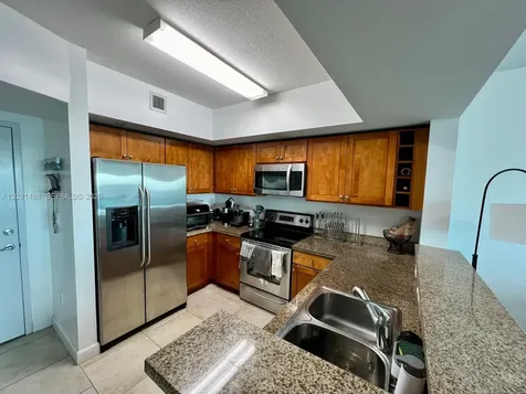 1723 SW 2nd Avenue Miami FL 33129