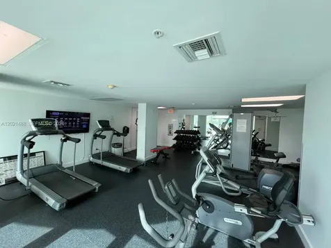 1723 SW 2nd Avenue Miami FL 33129