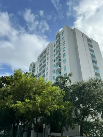 1723 SW 2nd Avenue Miami FL 33129