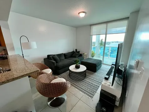 1723 SW 2nd Avenue Miami FL 33129
