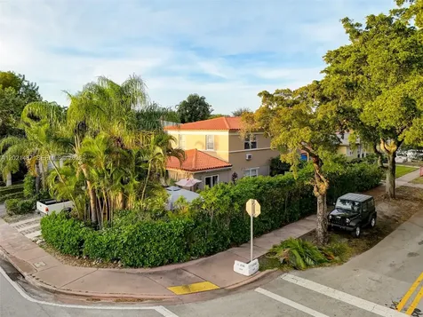 400 Cadima Avenue Coral Gables FL 33134