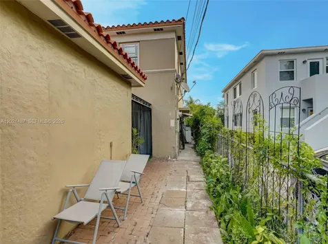 400 Cadima Avenue Coral Gables FL 33134