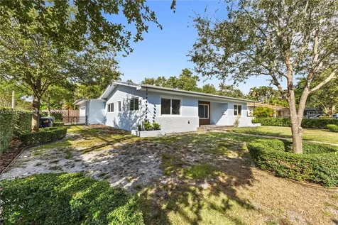 8910 NE 9th Court Miami FL 33138
