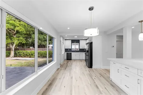 8910 NE 9th Court Miami FL 33138