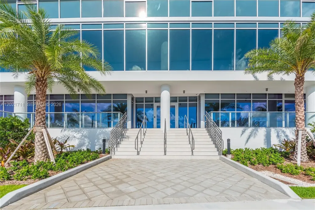 1180 N Federal Highway Fort Lauderdale FL 33304