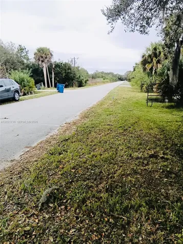 1326 Red Barn Road Moore Haven FL 33471