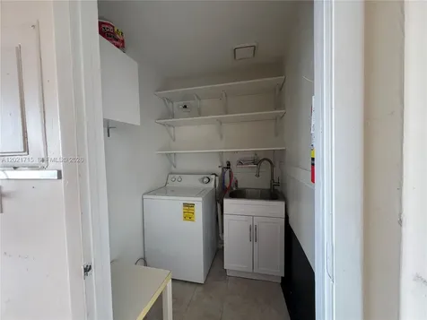 88 E Oakland Park Boulevard Wilton Manors FL 33334