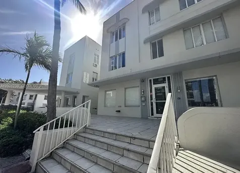 3700 Collins Avenue Miami Beach FL 33140