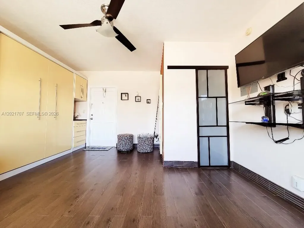 322 Harding Street Hollywood FL 33019