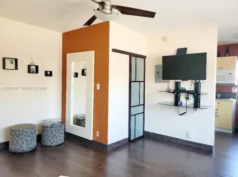 322 Harding Street Hollywood FL 33019