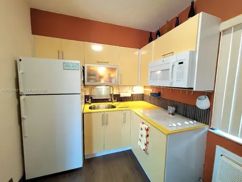 322 Harding Street Hollywood FL 33019