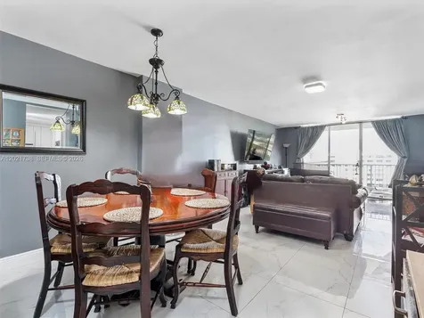 2851 NE 183rd Street Aventura FL 33160