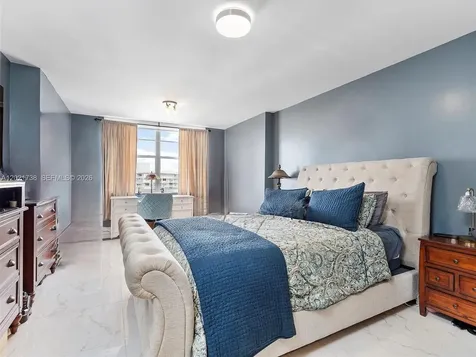 2851 NE 183rd Street Aventura FL 33160