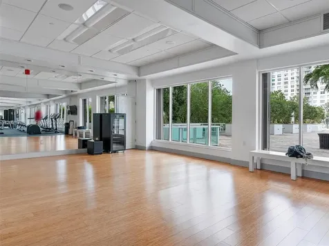 2851 NE 183rd Street Aventura FL 33160