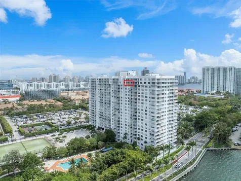 2851 NE 183rd Street Aventura FL 33160