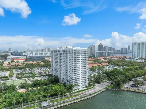 2851 NE 183rd Street Aventura FL 33160
