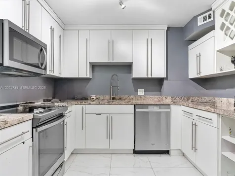 2851 NE 183rd Street Aventura FL 33160