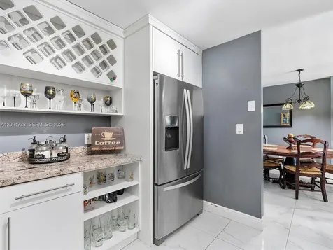 2851 NE 183rd Street Aventura FL 33160