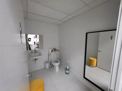 10420 NW 37th Terrace Doral FL 33178