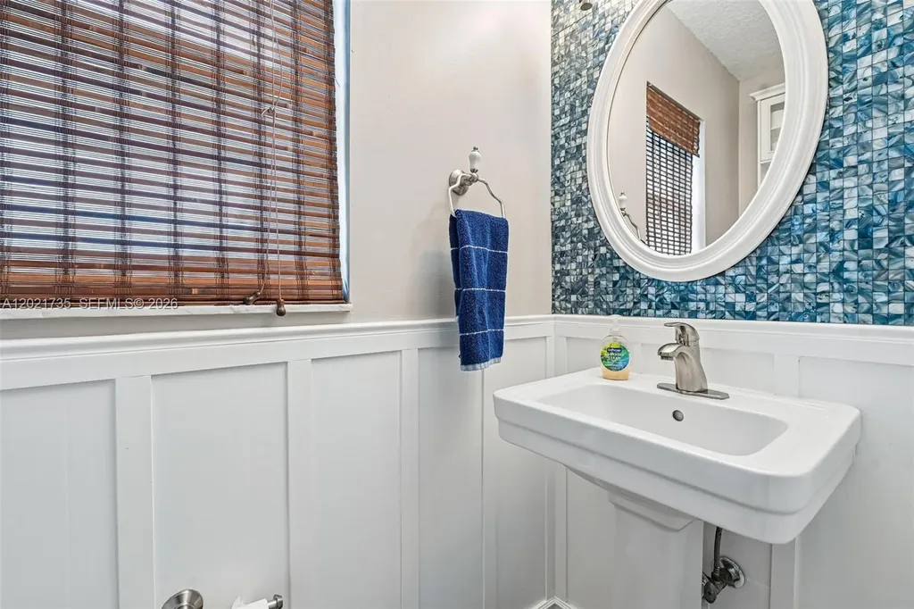 483 NW 107th Avenue Coral Springs FL 33071