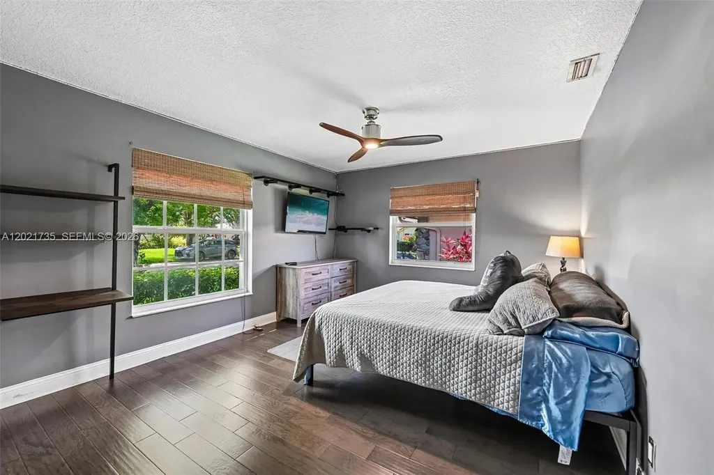 483 NW 107th Avenue Coral Springs FL 33071