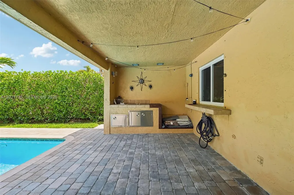 483 NW 107th Avenue Coral Springs FL 33071