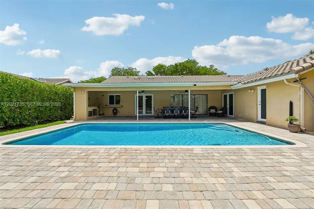 483 NW 107th Avenue Coral Springs FL 33071