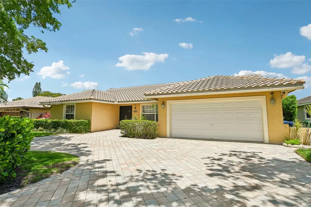 483 NW 107th Avenue Coral Springs FL 33071