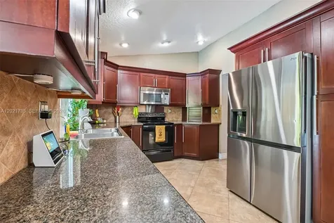 483 NW 107th Avenue Coral Springs FL 33071