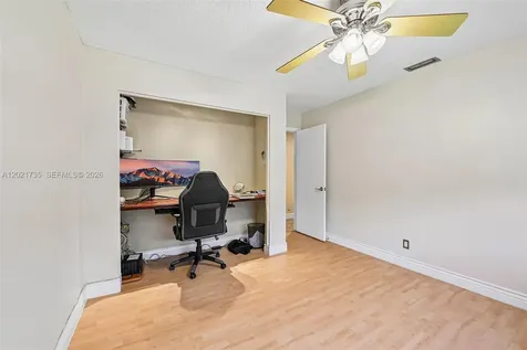 483 NW 107th Avenue Coral Springs FL 33071