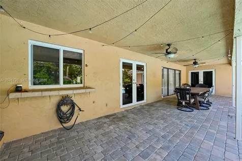 483 NW 107th Avenue Coral Springs FL 33071