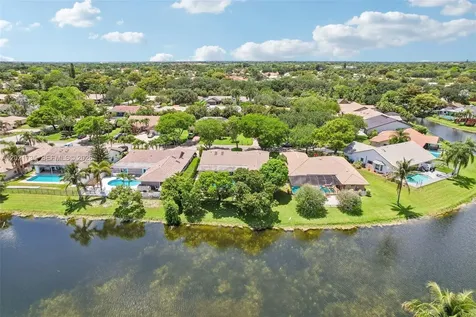 483 NW 107th Avenue Coral Springs FL 33071