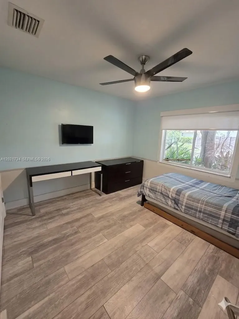 2908 N 36th Avenue Hollywood FL 33021
