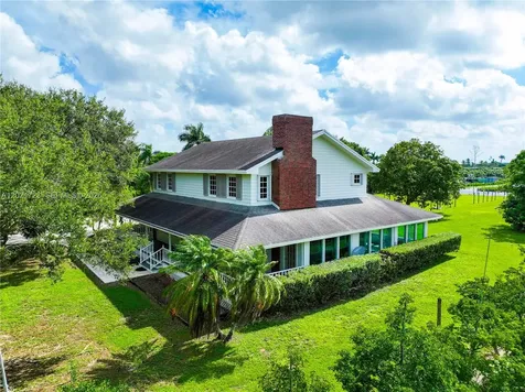 24545 SW 192nd Avenue Homestead FL 33031