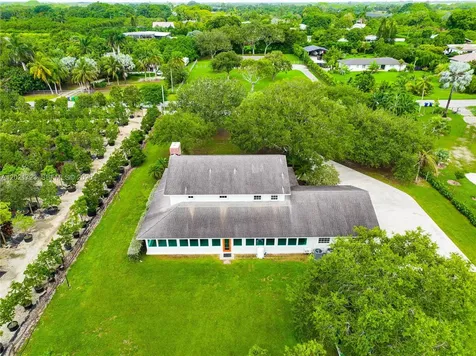 24545 SW 192nd Avenue Homestead FL 33031