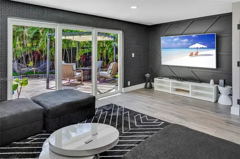 2407 Nassau Lane Fort Lauderdale FL 33312