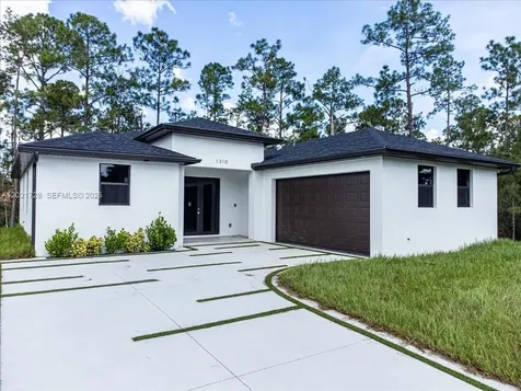 1310 Jefferson Avenue Lehigh Acres FL 33972