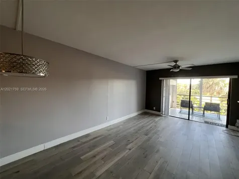 9440 SW 8th Street Boca Raton FL 33428